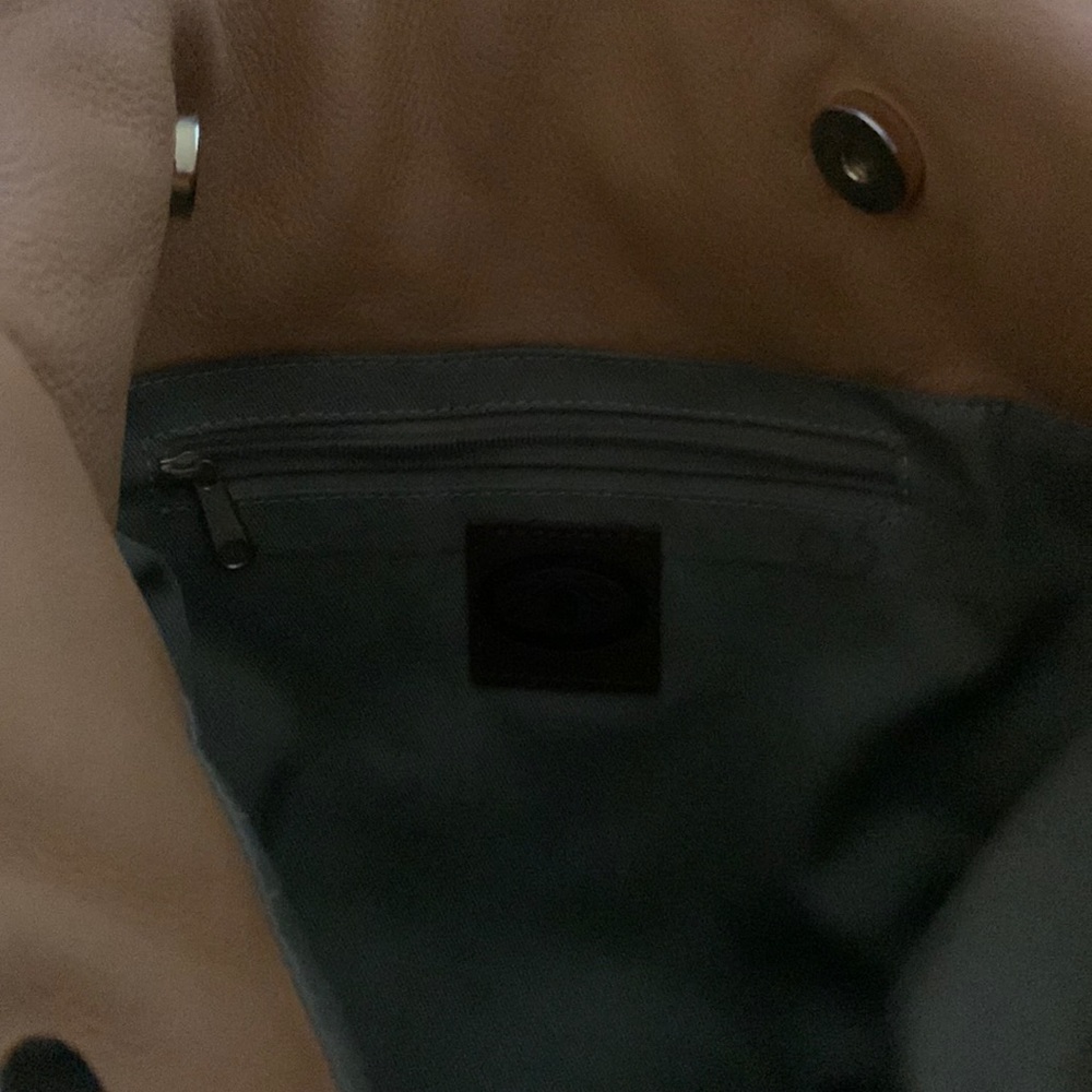 Orvis preowned Leather handbag. - Picture 5 of 5
